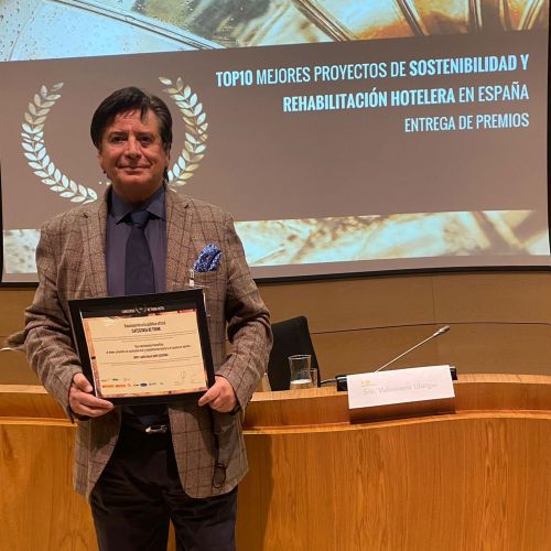 Premio mejor proyecto de sostenibilidad y rehabilitación hotelera de españa 2021-Deurrutia Orlando